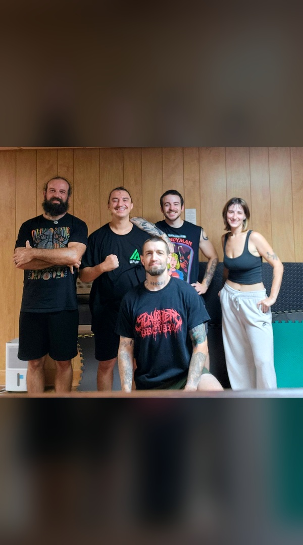Fitness Buffs clients training together
