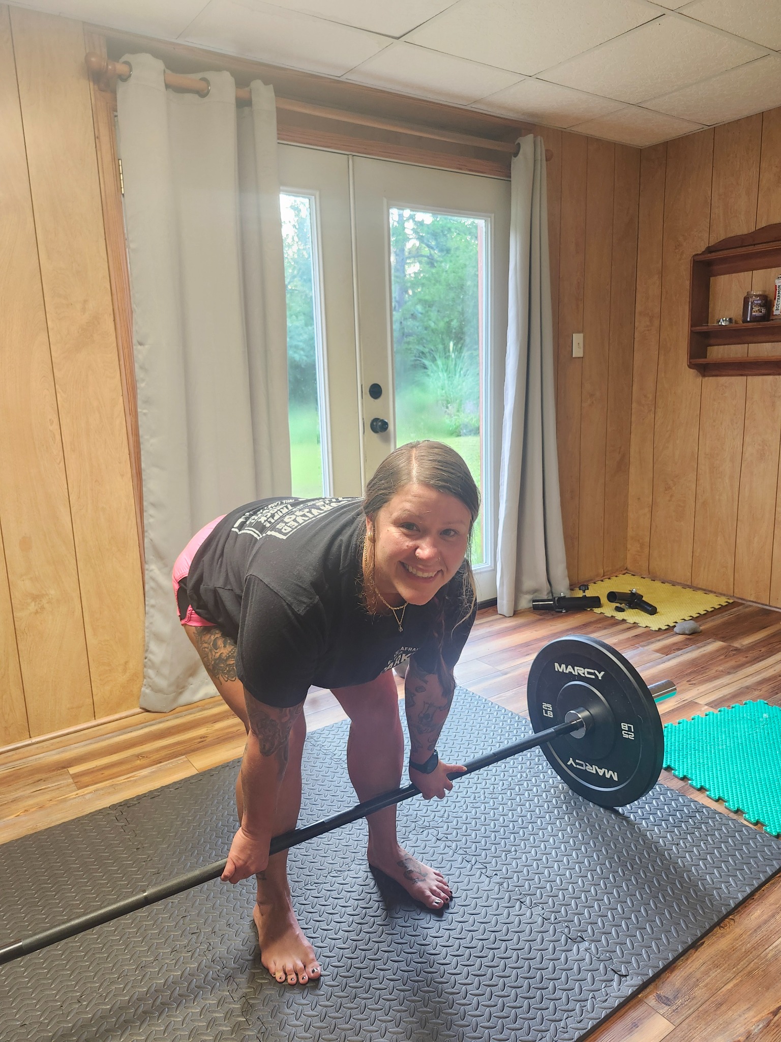 Fitness Buffs client deadlifting